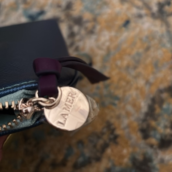 La Mer Gift Set - Picture 6 of 9